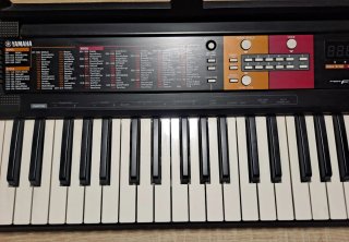 Teclado Portátil Yamaha FS1