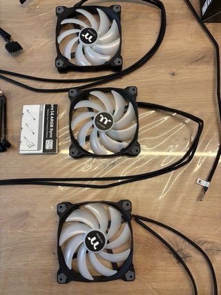 Thermaltake Pure 14 ARGB Sync Ventiladores