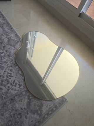 Espejo irregular dorado Maison du Monde