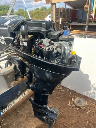 Motor fueraborda 15 CV 4 tiempos
