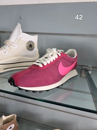 Nike LD-1000 Talla 42 Rosa