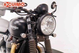 TRIUMPH STREET TWIN