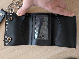 Cartera X-Zone Cuero Calaveras con Cadena