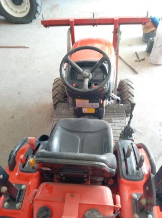 Minitractor KIOTI Hidrostático