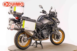 QJ MOTOR SRT 900 SX