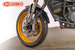 QJ MOTOR SRT 900 SX