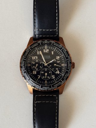 Reloj Guess Negro y rose gold