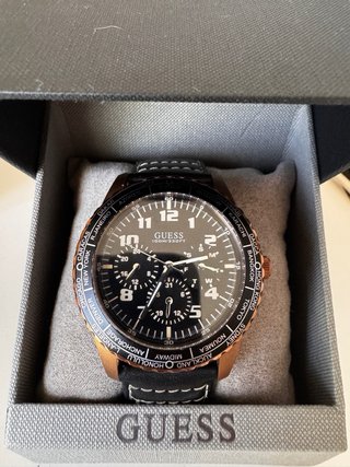 Reloj Guess Negro y rose gold