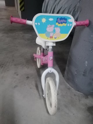 Bicicleta Peppa Pig sin pedales