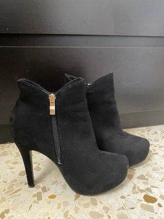 Botas de tacón negras