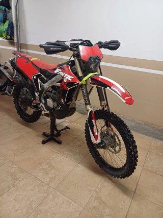 Fantic 250xef Enduro/Motocross Roja y Blanca