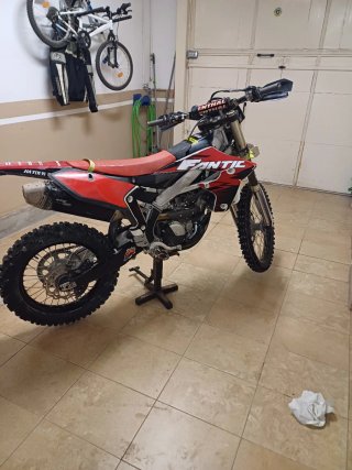 Fantic 250xef Enduro/Motocross Roja y Blanca