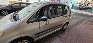 Peugeot 1007 2005