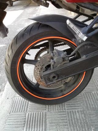 Yamaha Fazer6 Sportbike Roja y Negra