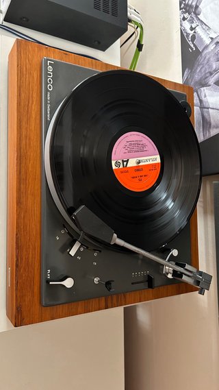 Tocadiscos Lenco B52