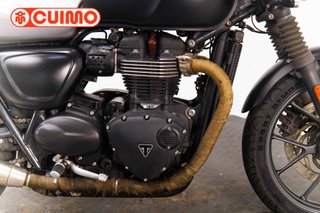 TRIUMPH STREET TWIN