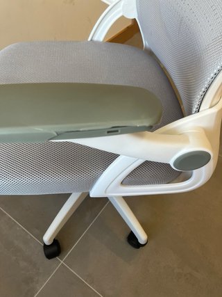 Silla de escritorio ergonómica gris