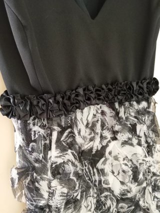 Vestido de cóctel negro y blanco