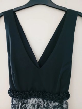 Vestido de cóctel negro y blanco