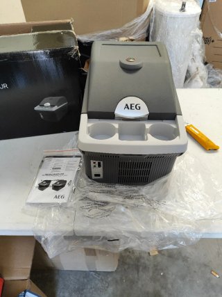 AEG BK 16 Nevera/Calentador Portátil