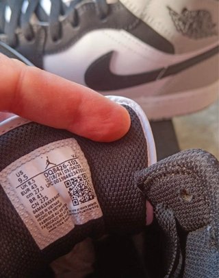 Nike Air Jordan 1 Mid Gris Negro Blanco NEGOCIABLE