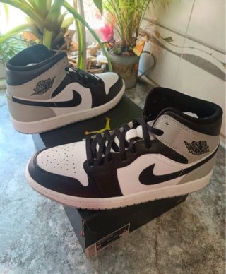 Nike Air Jordan 1 Mid Gris Negro Blanco NEGOCIABLE