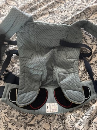 Mochila Portabebés Ergobaby Adapt Gris