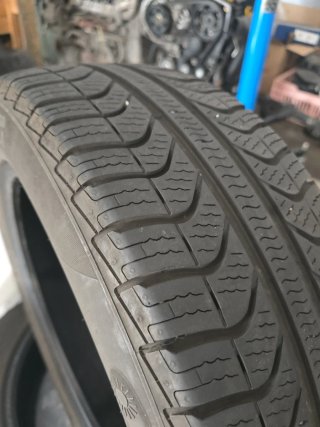 Pareja de Neumáticos Invierno Pirelli 195/55 R16 8