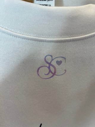 Sudadera Sabrina Carpenter Blanca