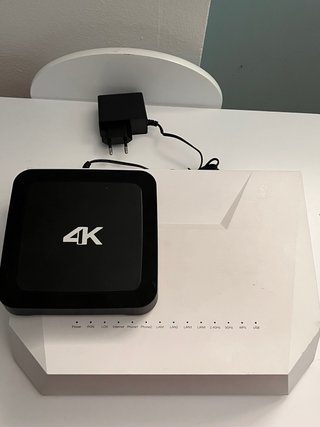 Router WiFi 6 + Reproductor Multimedia 4K