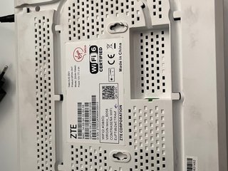 Router WiFi 6 + Reproductor Multimedia 4K