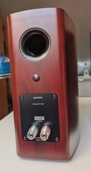 Altavoces Peachtree Audio D5 High-End