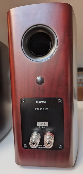 Altavoces Peachtree Audio D5 High-End