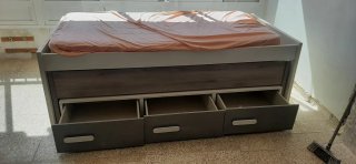 Cama infantil con cama extraíble y cajones