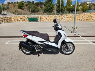 Piaggio Beverly 300HPE Solo 8000km