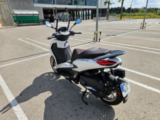 Piaggio Beverly 300HPE Solo 8000km