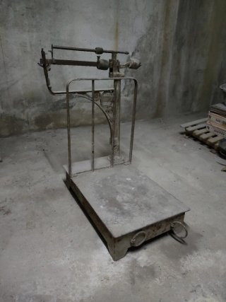 Báscula romana antigua
