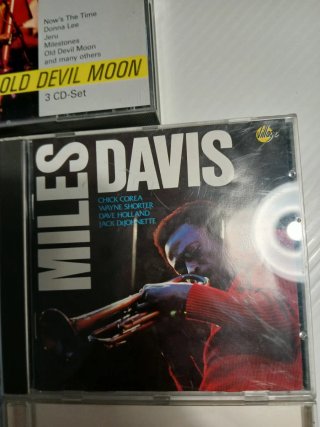 Lote 4 CDs Jazz: Miles Davis, Nat King Cole