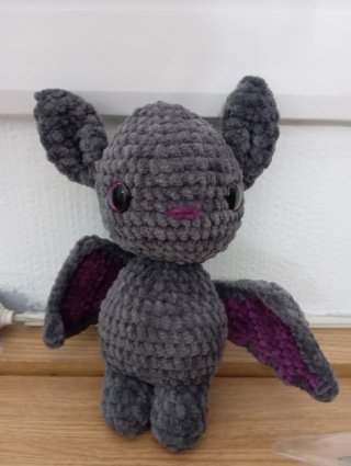 Amigurumi murciélago 25 cm