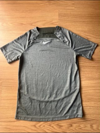 T-Shirt Nike Dri-Fit Verde Oliva