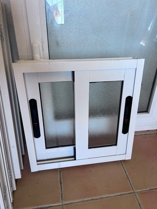 Ventanas de aluminio blancas nouvo