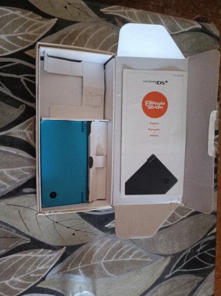 Nintendo DSi Azul + Pack de juegos