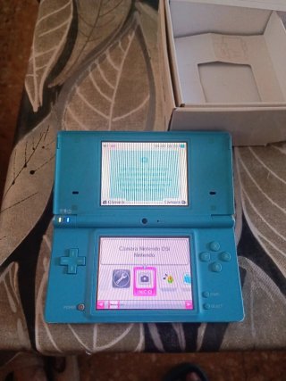 Nintendo DSi Azul + Pack de juegos