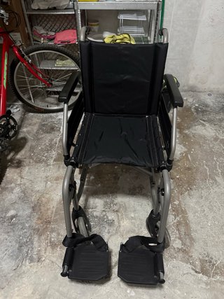 Silla de ruedas plegable
