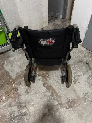 Silla de ruedas plegable