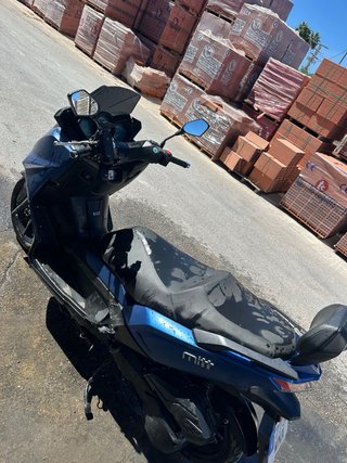 Mitt gts 125 (1350€ cambio nombre no incluido)