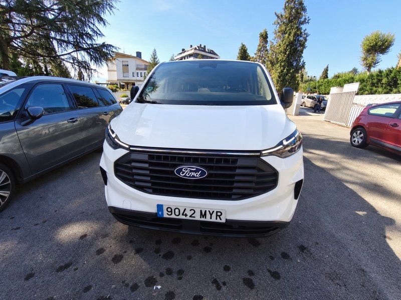 Ford Transit Custom 2025, foto 4