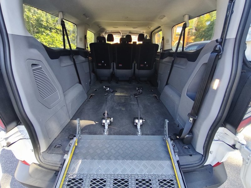 Ford Transit Custom 2025, foto 8