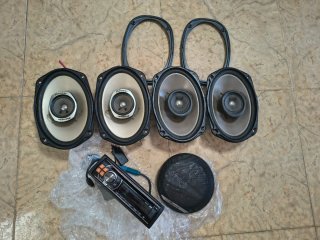Altavoces Pioneer y Radio ALPINE con Bluetooth