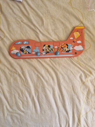 Perchero Disney Avión